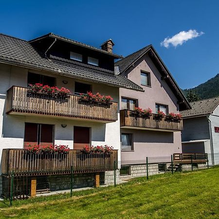 Apartments And Holiday Home Grohar Kranjska Gora Eksteriør billede