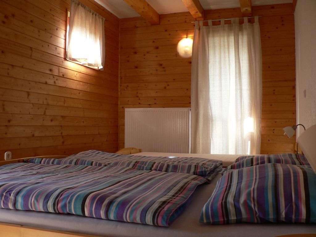 Apartments And Holiday Home Grohar Kranjska Gora Værelse billede