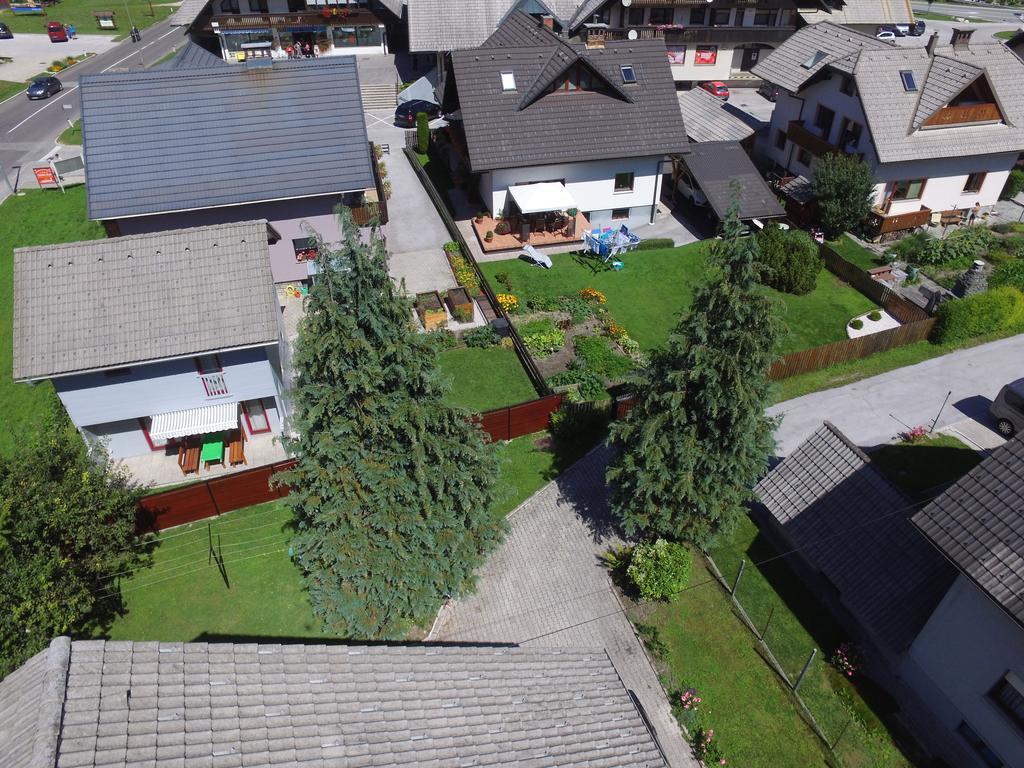 Apartments And Holiday Home Grohar Kranjska Gora Eksteriør billede